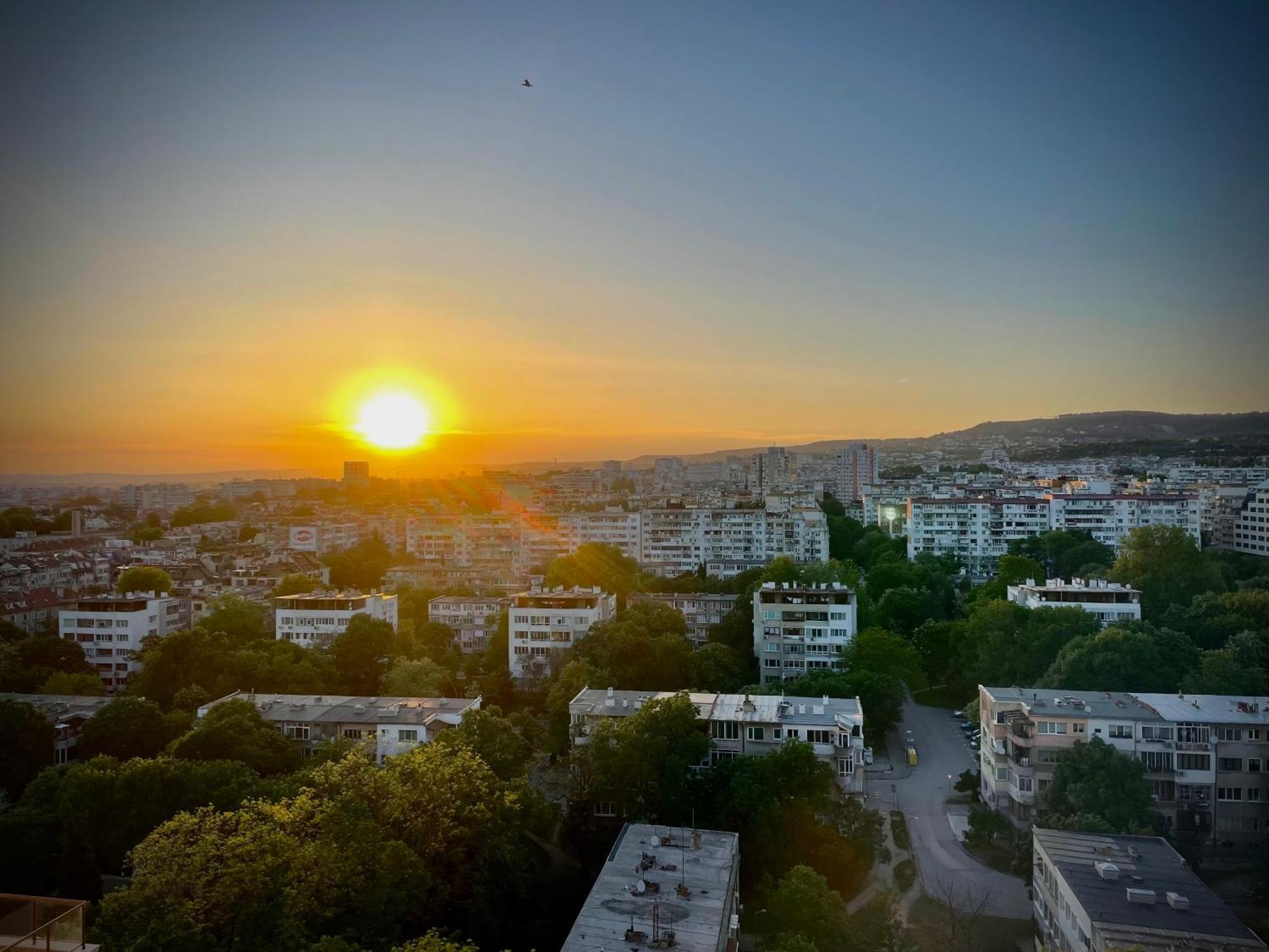 Апартамент Flowers Apartment Varna Exterior photo